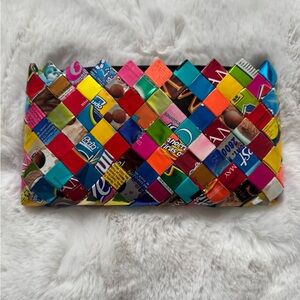 Wrapper clutch